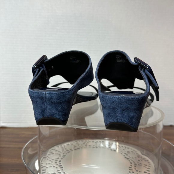 Donald Pliner Ofelia Navy Blue Suede Patent Leather Wedge Sandals Women 8M - Picture 4 of 8